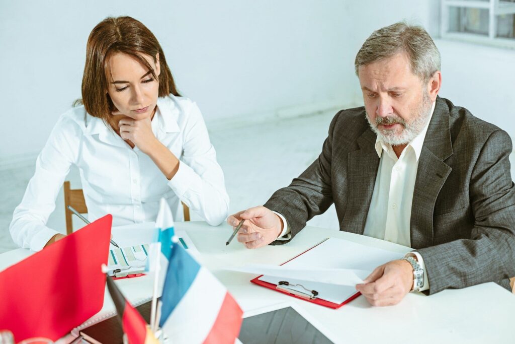 Erstatning ved fejlbehandling: Din guide til rettigheder og muligheder